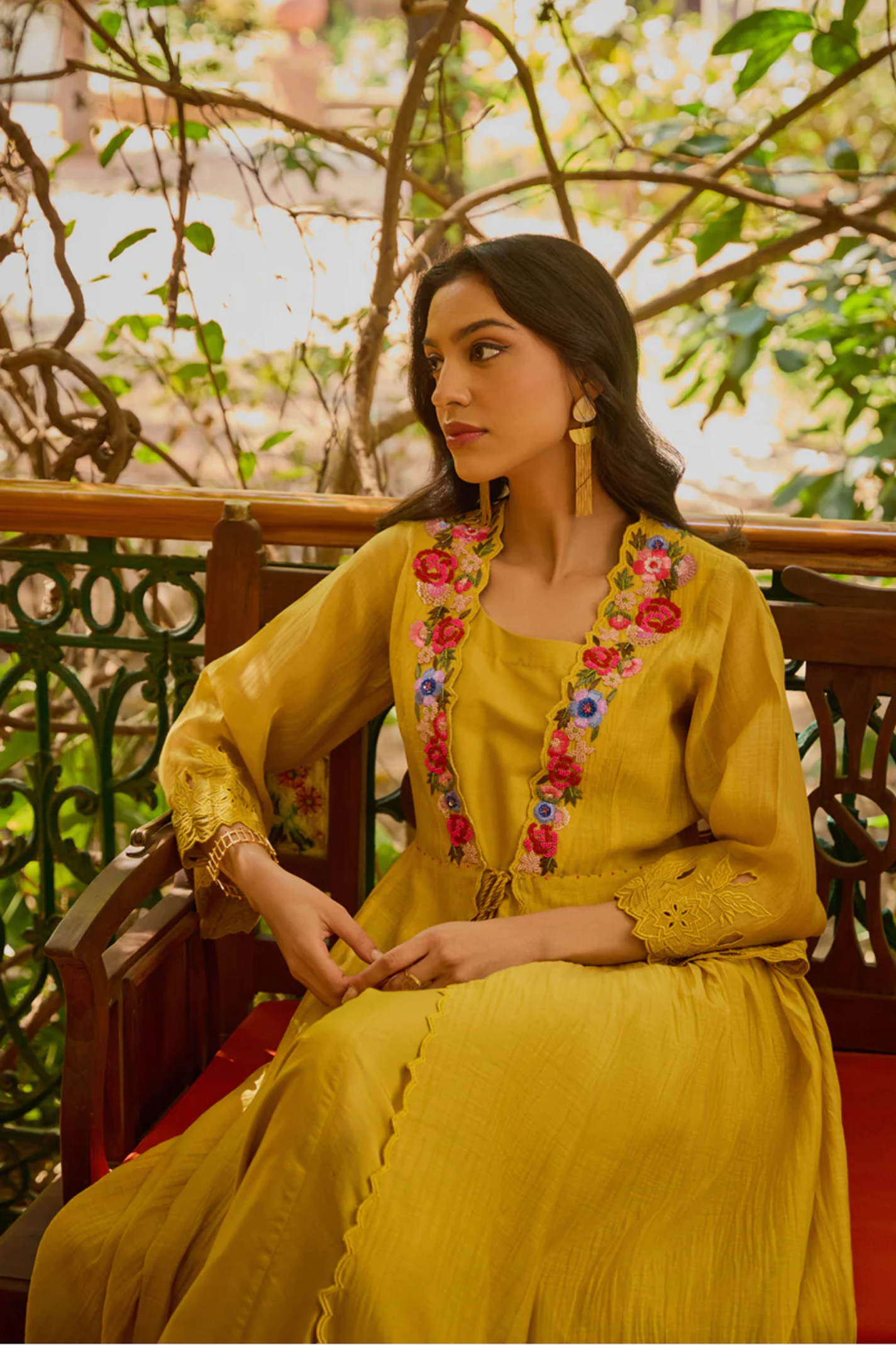 Gul Mustard Cape Set