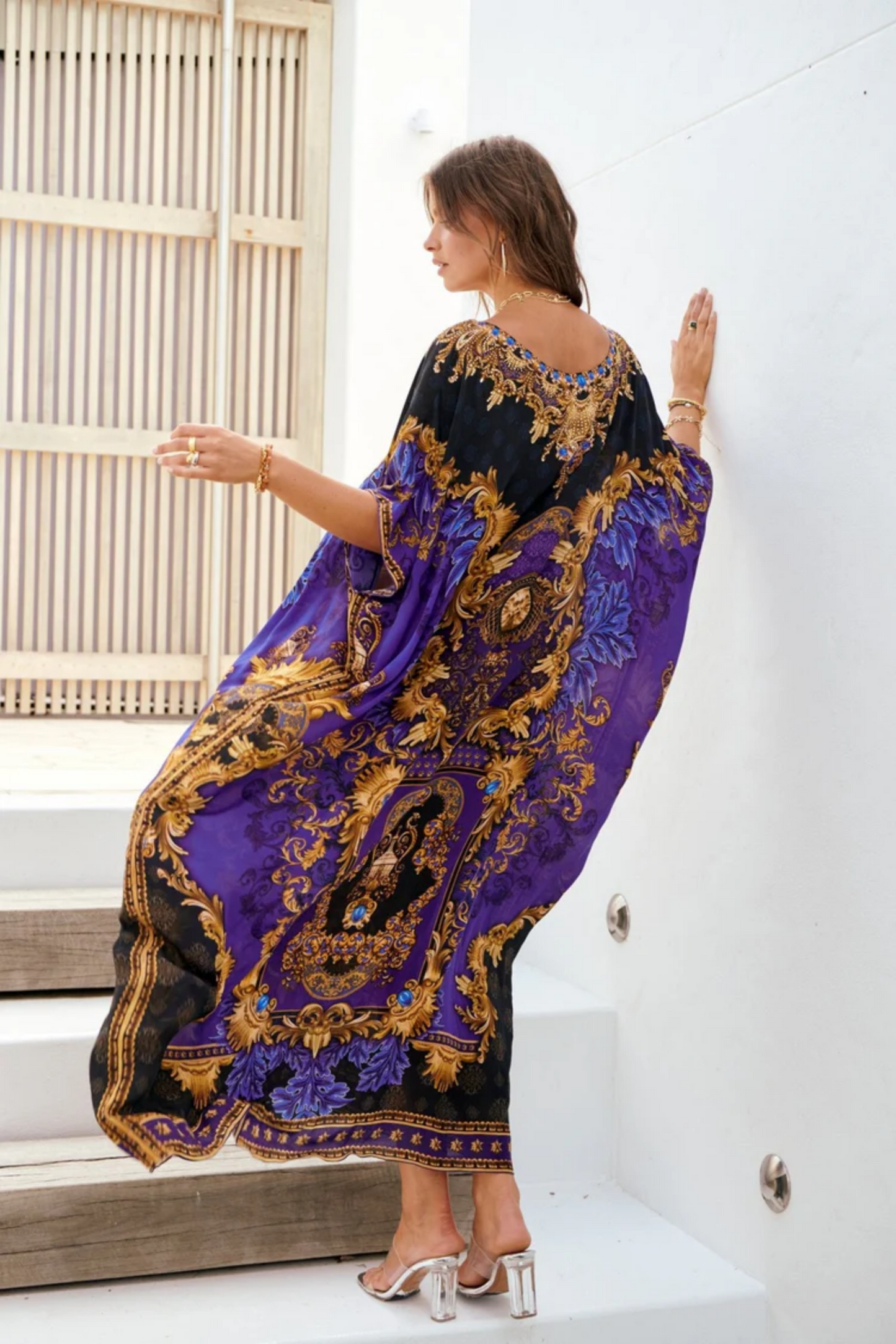 EMPRESS ROUND NECK LONG KAFTAN