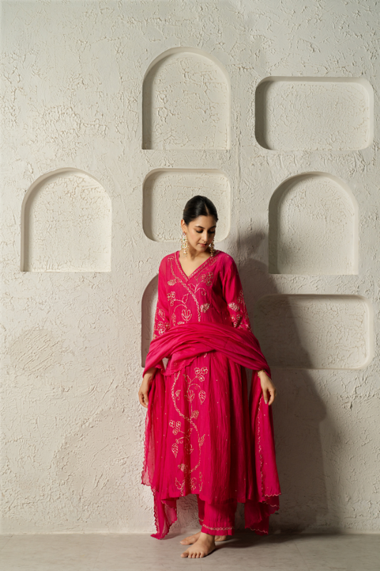 Fuscia Pink Dabka Embriodery Floral Mulchanderi Kurta Set