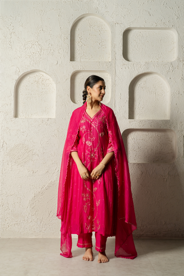 Fuscia Pink Dabka Embriodery Floral Mulchanderi Kurta Set