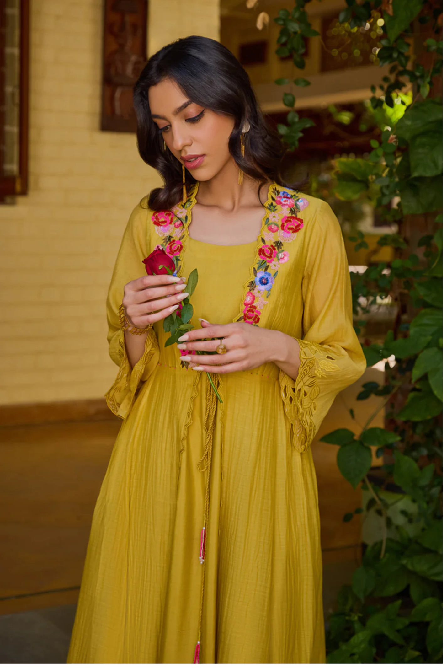 Gul Mustard Cape Set