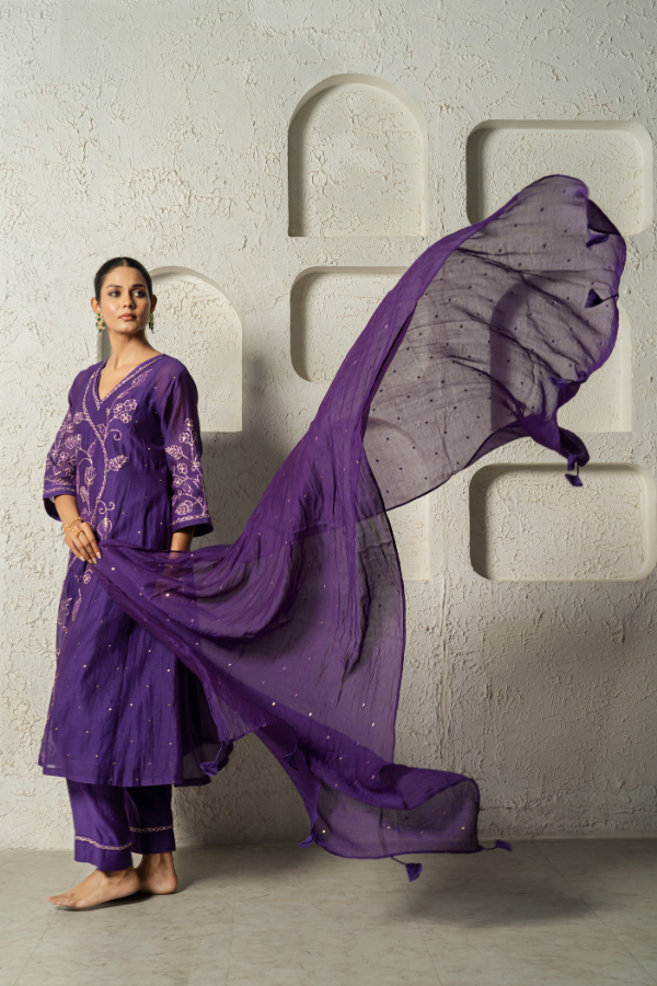 Purple Dabka Embriodery Floral Mulchanderi Kurta Set