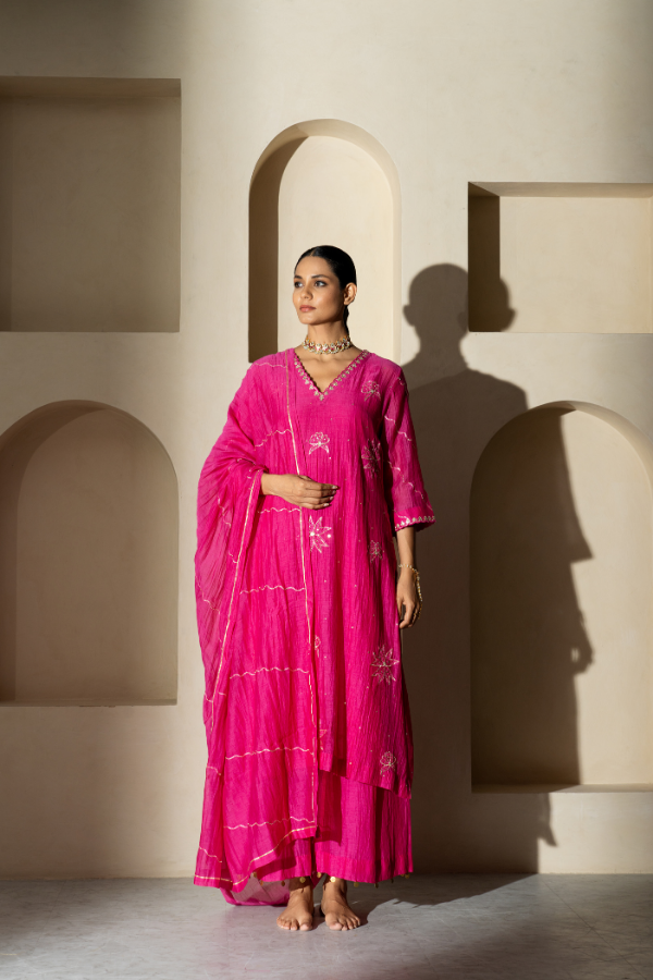 Fuscia Pink Dabka Embriodery Mulchanderi Kurta Set