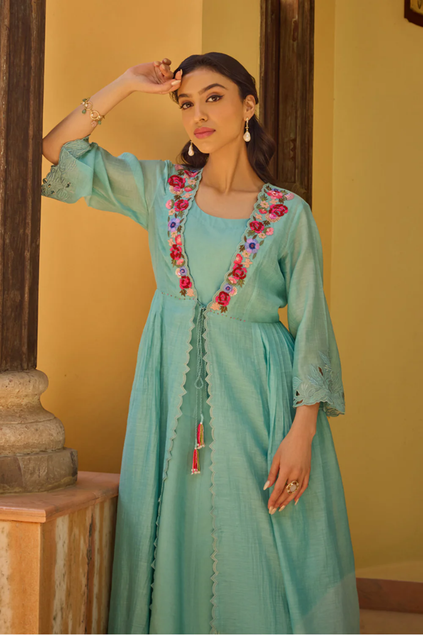 Gul Turquoise Cape Set