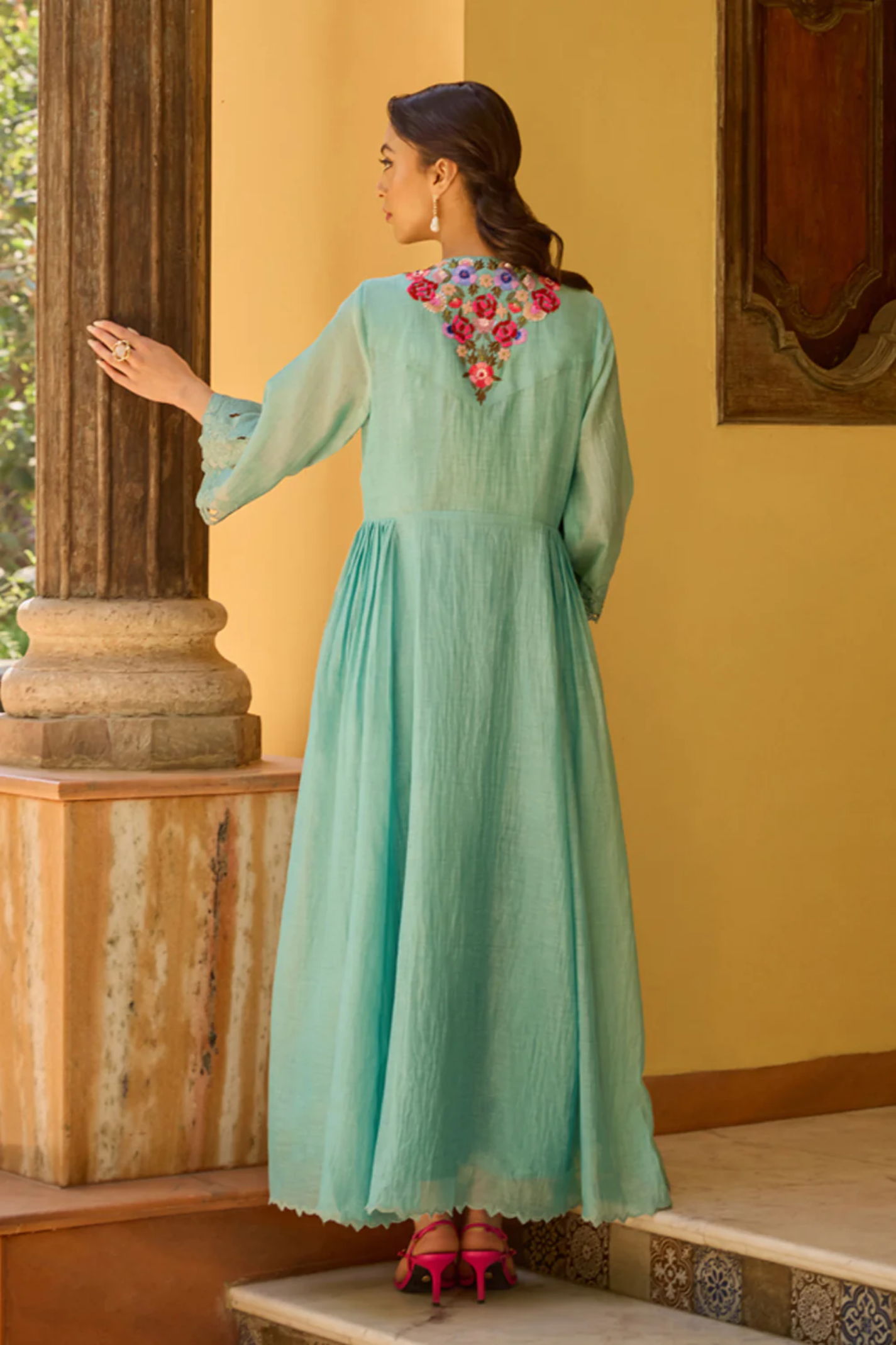 Gul Turquoise Cape Set